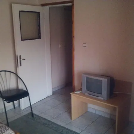 Famili Barba Yani ホテル *