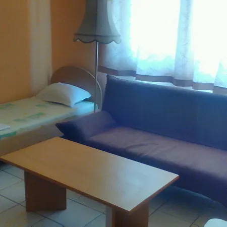 Famili Barba Yani Hotel