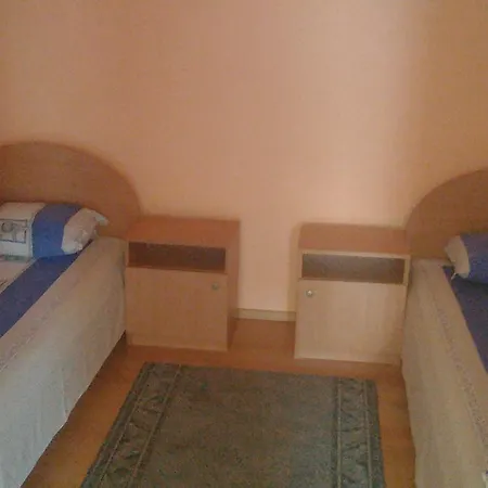 Famili Barba Yani ホテル